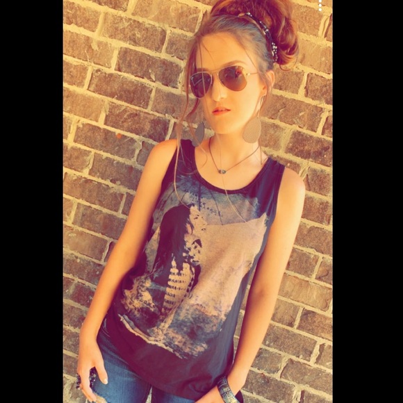 Trendy Tank - Picture 4 of 14